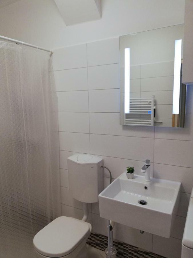 New Renovated Apartment 15 Min From Beach On Foot Pula Exteriér fotografie