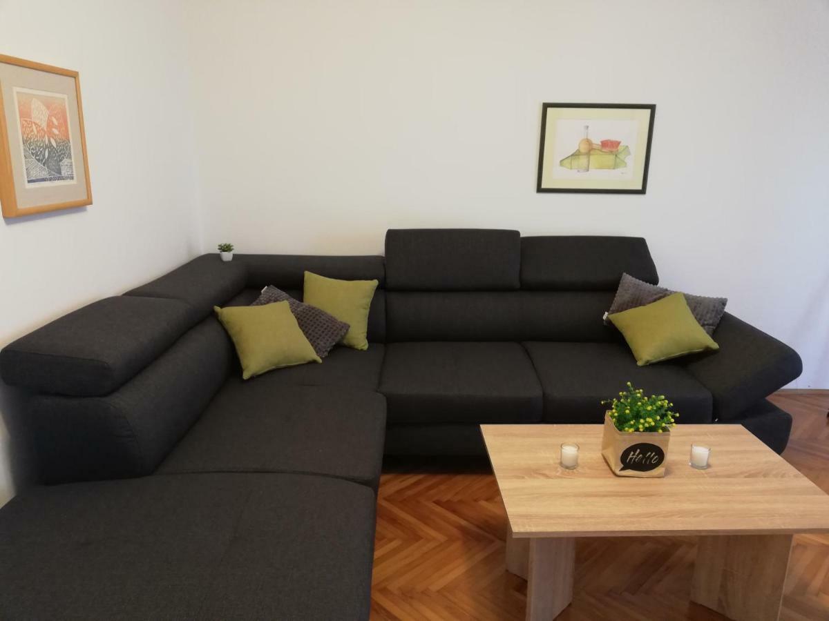 New Renovated Apartment 15 Min From Beach On Foot Pula Exteriér fotografie