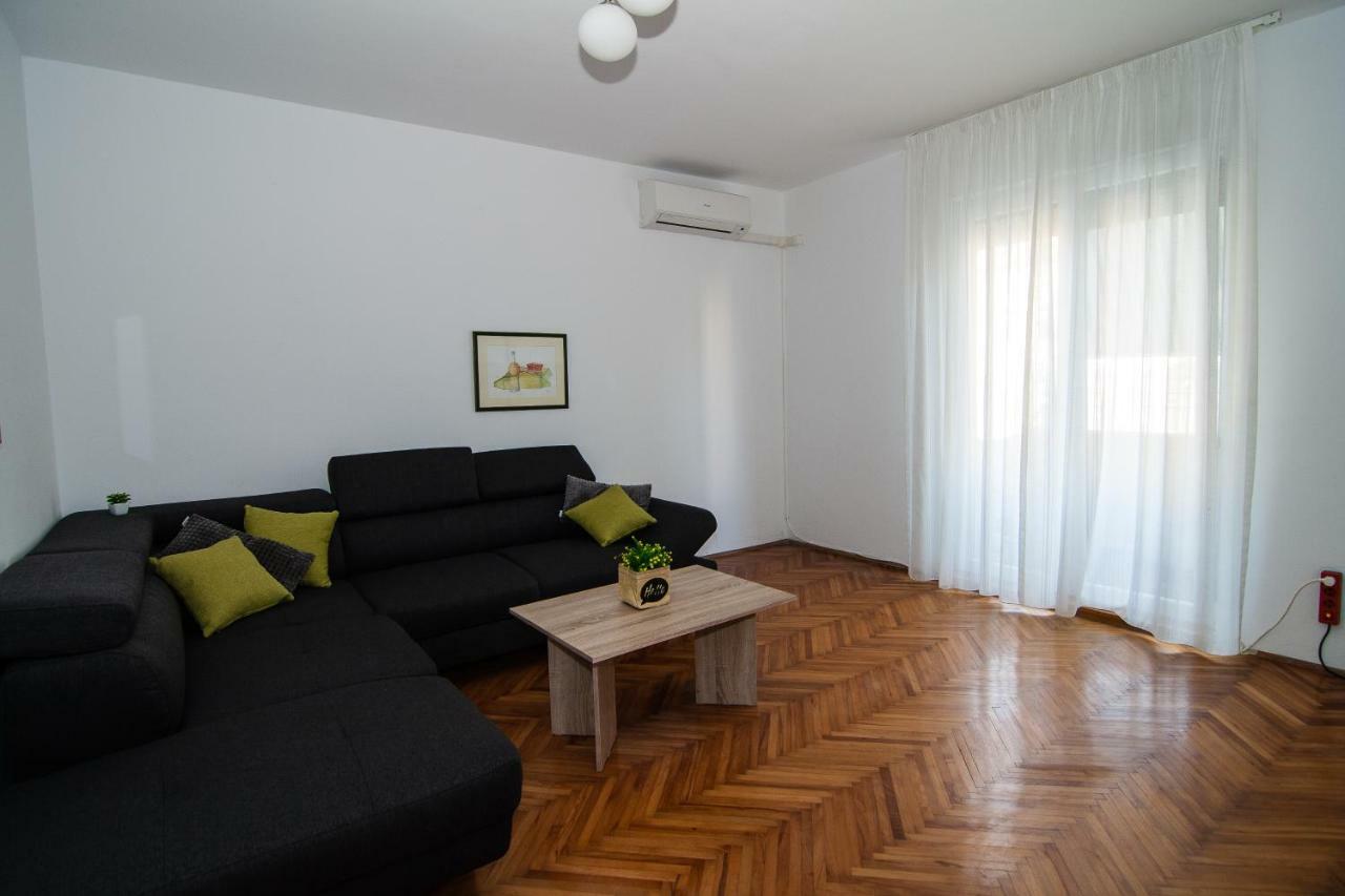 New Renovated Apartment 15 Min From Beach On Foot Pula Exteriér fotografie