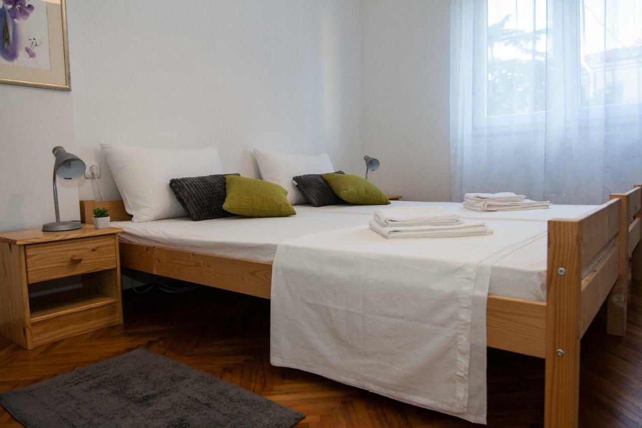 New Renovated Apartment 15 Min From Beach On Foot Pula Exteriér fotografie
