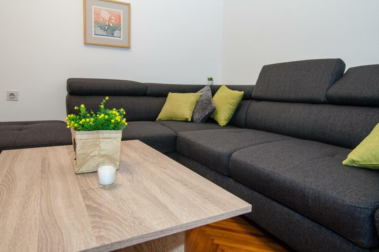 New Renovated Apartment 15 Min From Beach On Foot Pula Exteriér fotografie