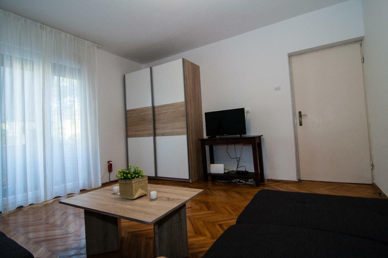 New Renovated Apartment 15 Min From Beach On Foot Pula Exteriér fotografie