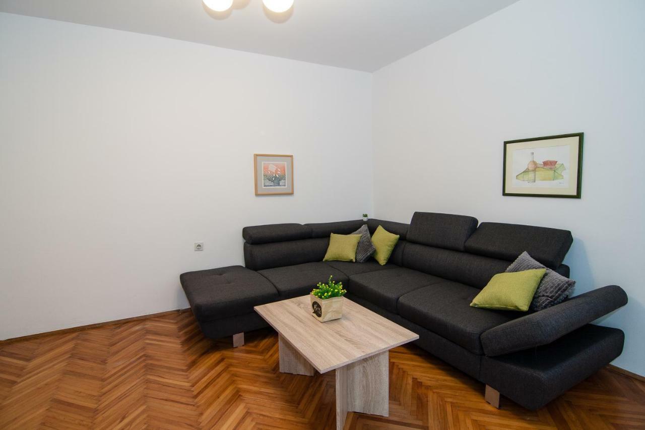 New Renovated Apartment 15 Min From Beach On Foot Pula Exteriér fotografie