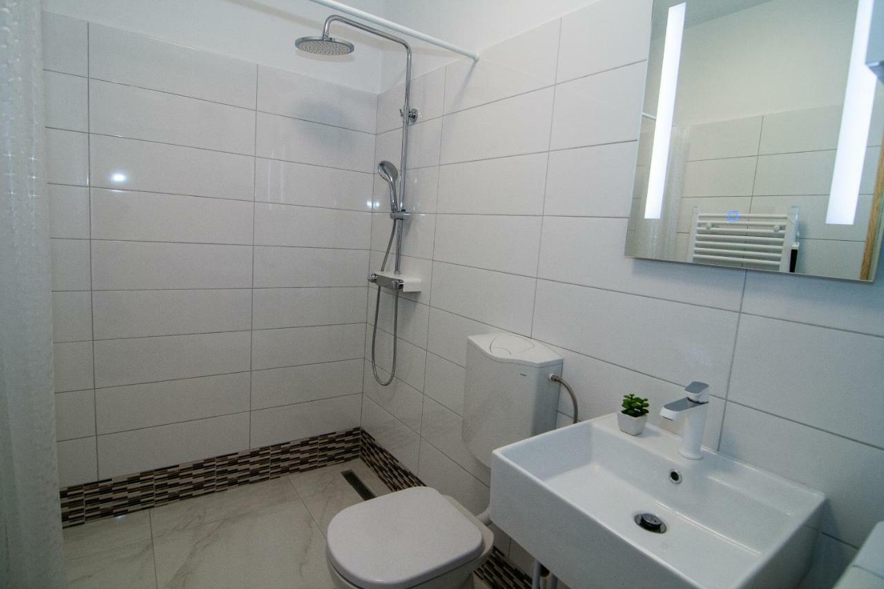 New Renovated Apartment 15 Min From Beach On Foot Pula Exteriér fotografie