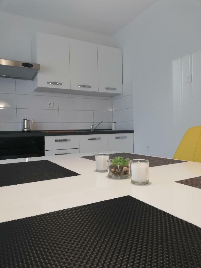 New Renovated Apartment 15 Min From Beach On Foot Pula Exteriér fotografie